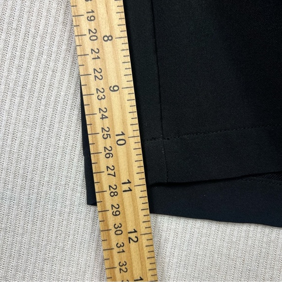 Amazon Employee Shorts Men’s Medium Flat Front Cargo Pockets - Picture 8 of 8